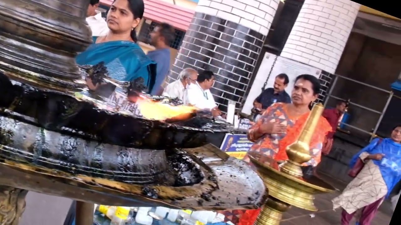 തൃപ്പൂണത്തറ ശ്രീ പൂർണ്ണ ത്രിശ ക്ഷേത്ര ചരിത്രം