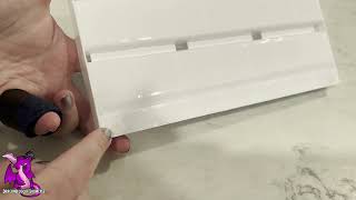 Showcasing Easy to Open Pill Container with EZY DOSE