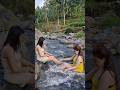 segarnya mandi di sungai pedesaan yang jernih dan sejuk #pedesaan #kampung #gadisdesa #jandadesa