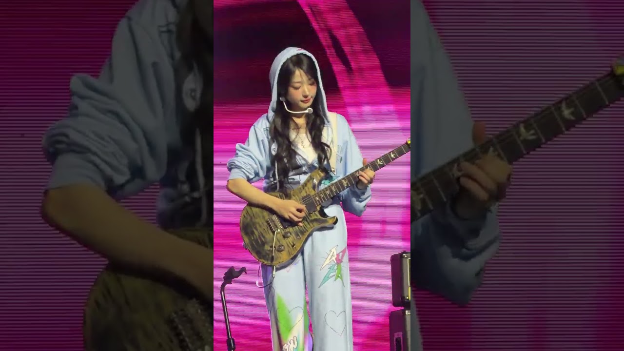 20260208 QWER rebounds  Hina fancam QWER 1st WorldTour Rocktation live in Hong Kong #QWER