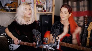 Tired Of Waiting - MonaLisa Twins (The Kinks Cover) // MLT Club Duo Session