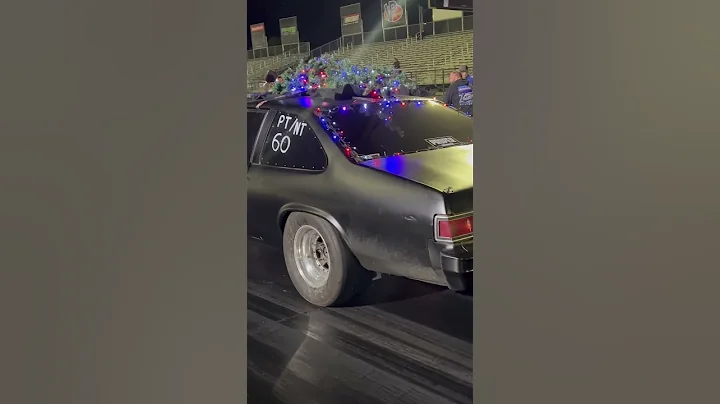 Getting ready for the little gangsters class, Christmas tree drags at Bradenton motorsports bark ￼