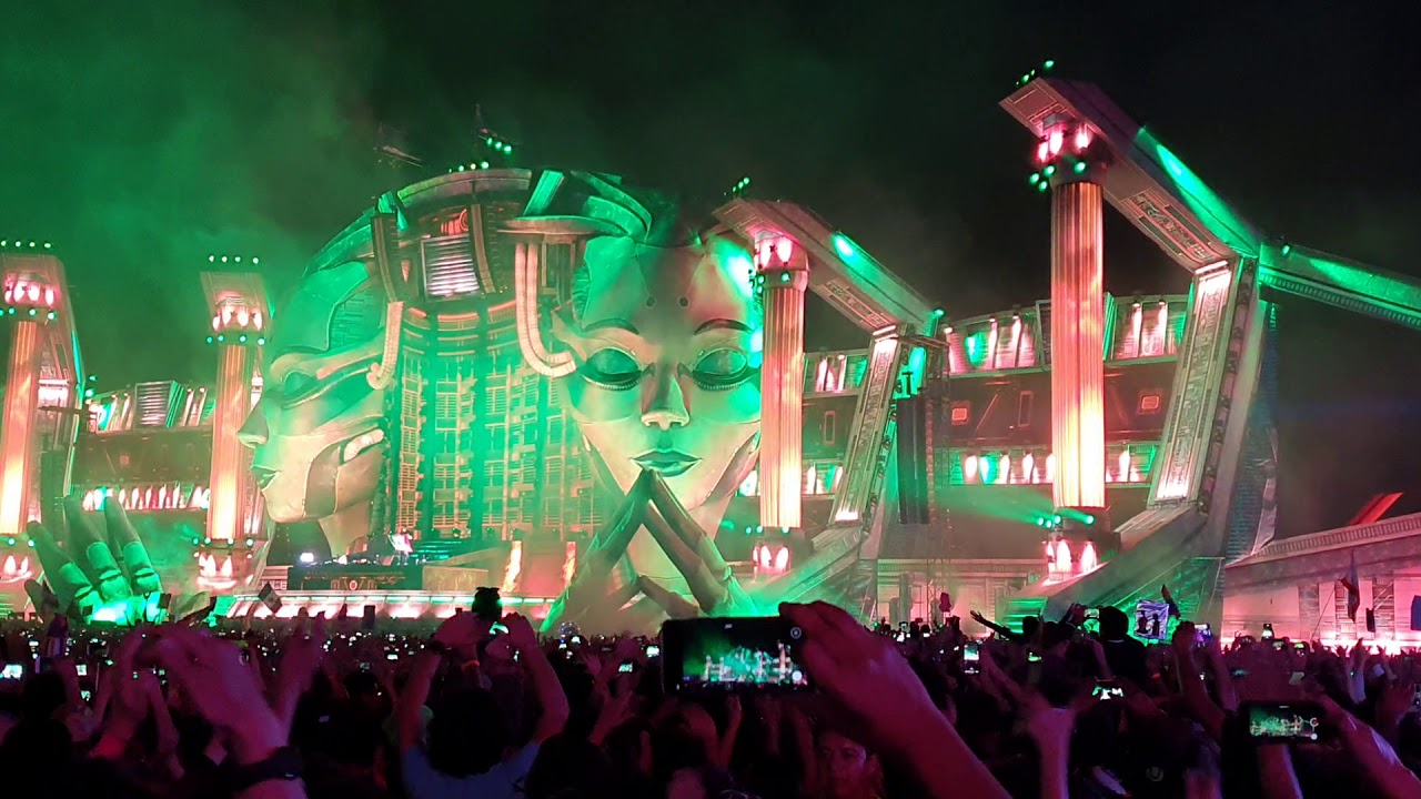 Armin Van Buuren- Bla Bla Bla EDCMX 2020