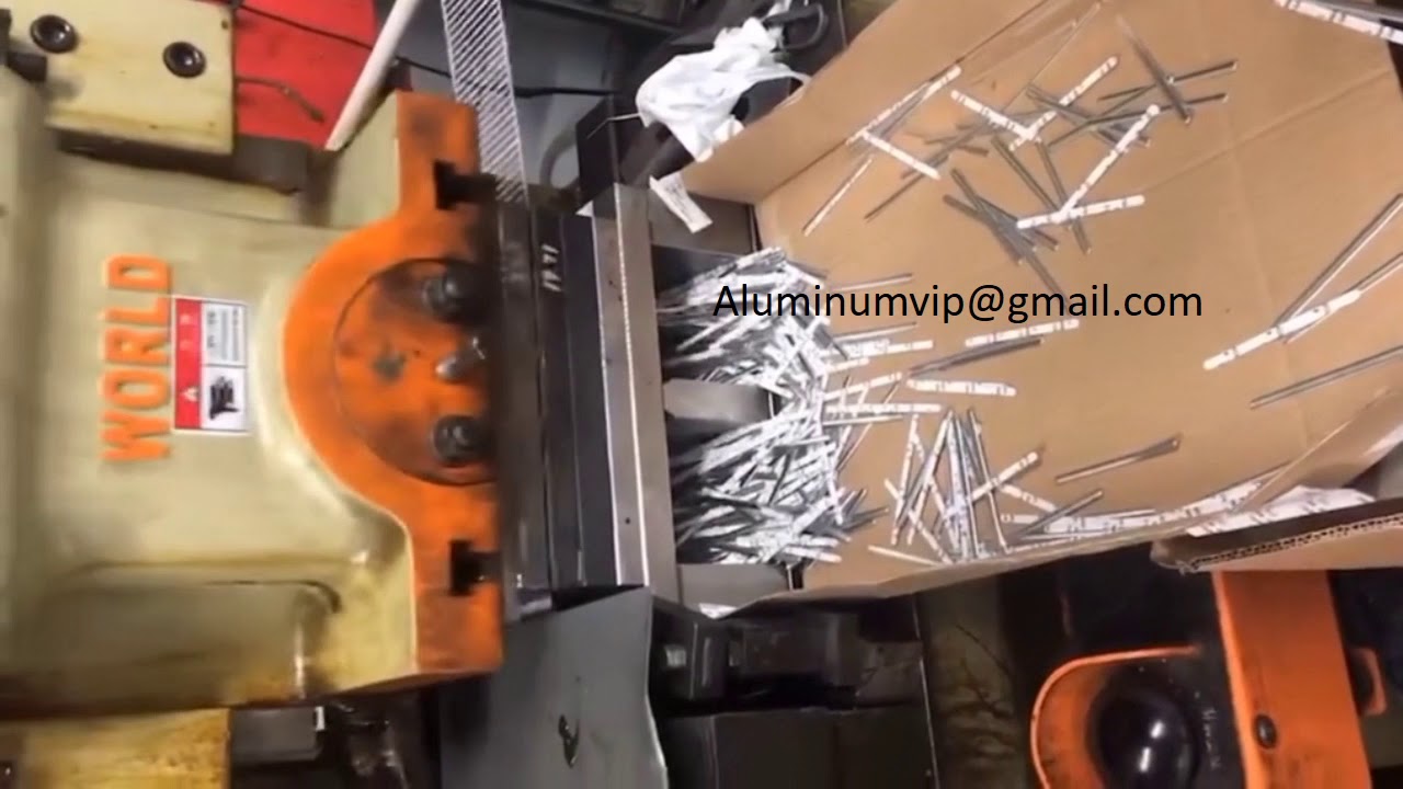 Adjustable metal nose clip for masks