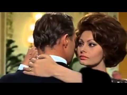 Video: Sophia Loren nettoverdi: Wiki, gift, familie, bryllup, lønn, søsken