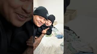 Larry Doing His Job As A Father 🫠🥰 Resimi
