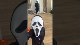 Halloween 🎃 costume of scream