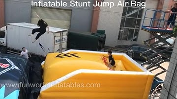 Inflatable Stunt Jump Air Bag #inflatables #inflatable #trampoline #slide #bouncer #catle #jumping