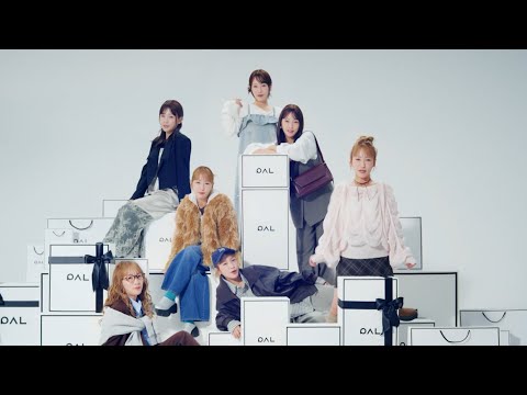 川栄李奈が華麗なファッション7変化を披露！「パルクロミューズ」に就任