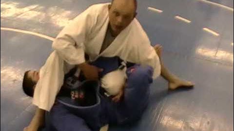 BJJ Techniques: Bicep Slicer Counter to Armbar