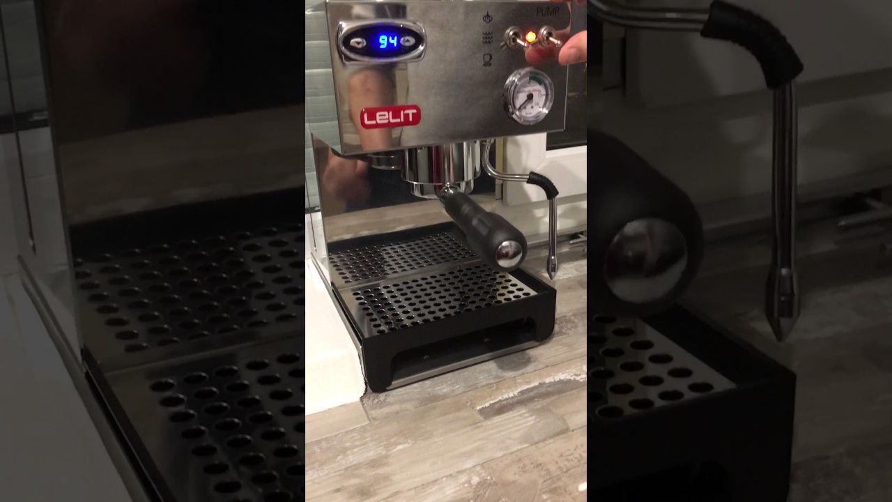 Lelit 41TEM Espresso machine backflush - YouTube