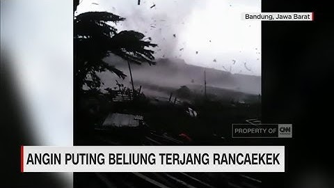 Detik-detik Angin Puting Beliung Terjang Rancaekek, Bandung