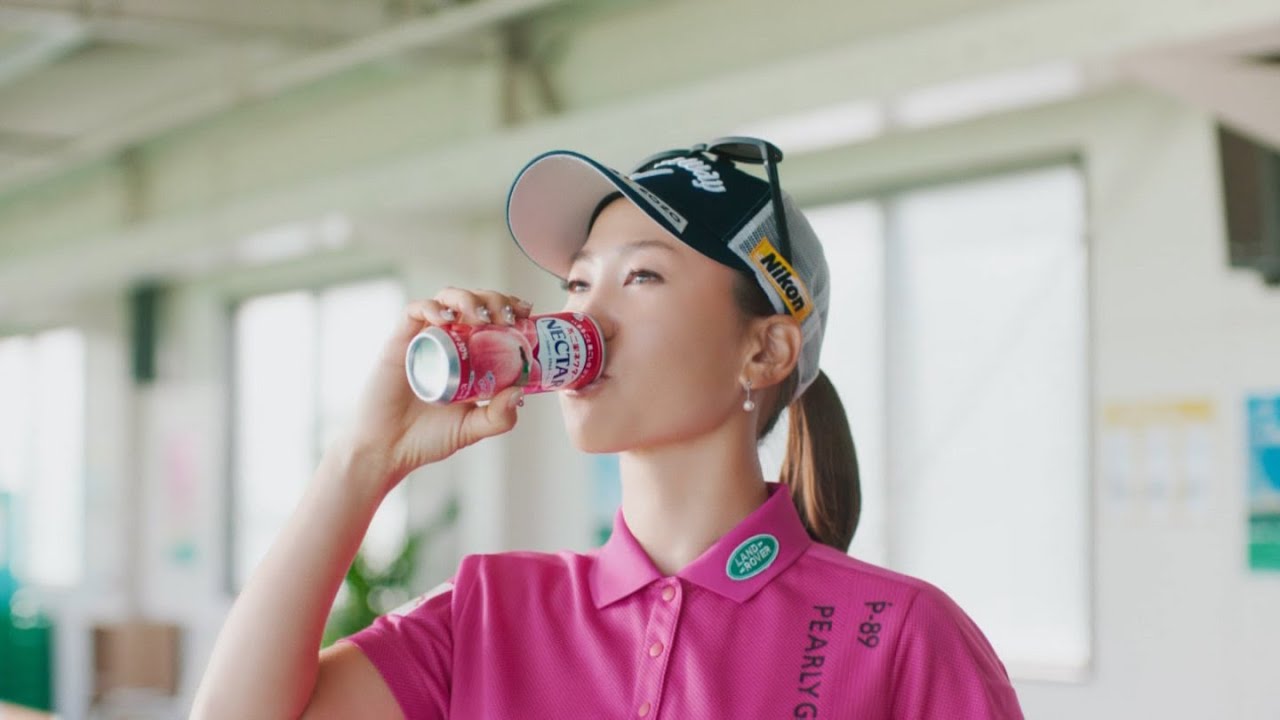 上田桃子 不二家ネクター 「とろっと、桃のごほうび」篇 TVCM - YouTube