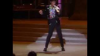 Michael Jackson - Billie Jean (Live) - 1983