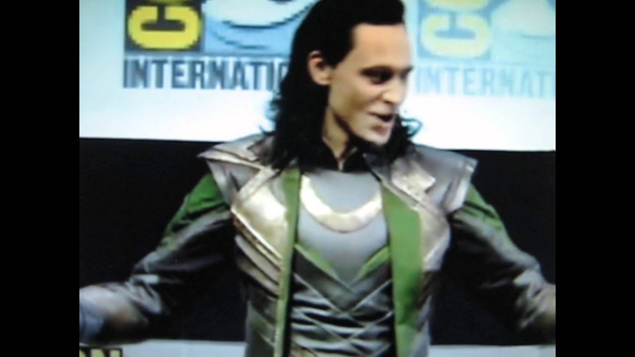 Loki/Tom Hiddleston: Applause