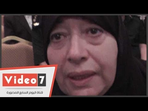 بالفيديو والدة أحد شهداء ثورة 25يناير تطالب بالإفراج عن حسنى مبارك