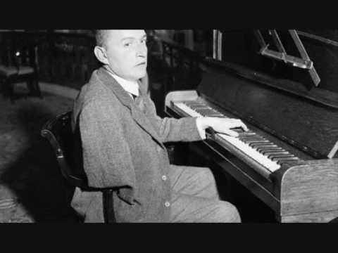 Wittgenstein plays Ravel's Piano concerto for the Left Hand (1)