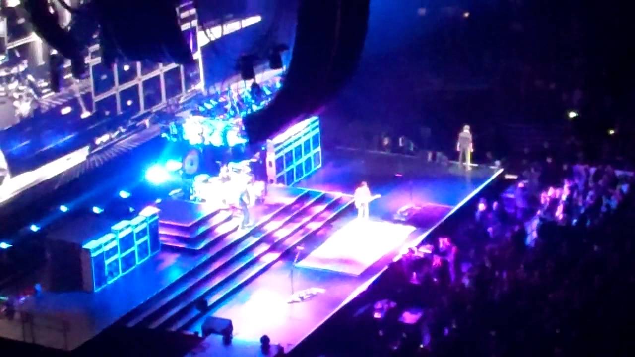Van Halen - Tattoo - Chicago 2/24/2012 camera iphone 8 plus apk