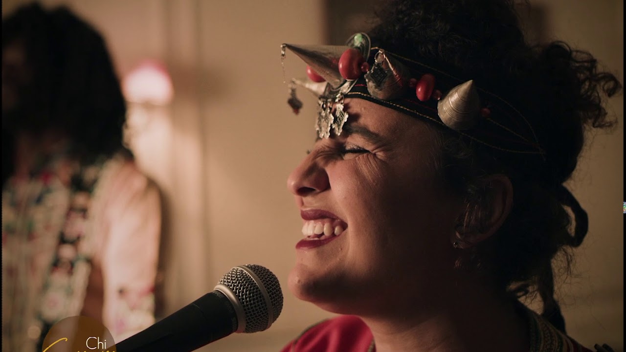 Erkak jinsiy olatini chuqur mushtlash Yuqori sifatli qoramagiz porno