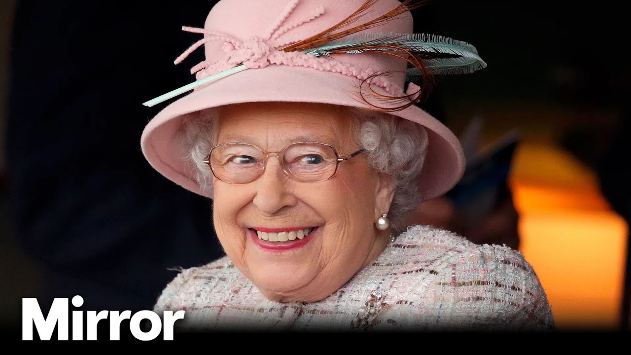 Queen Elizabeth II's funniest moments - YouTube