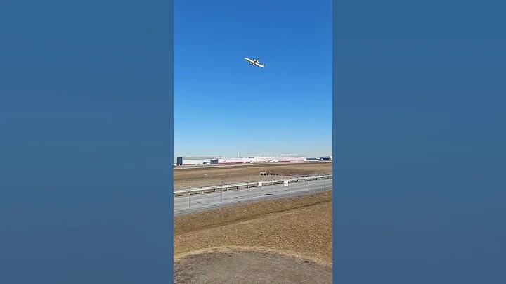 vol # PD458 Porter Airlines  dash 8-400 yul Montréal/ YTZ Toronto