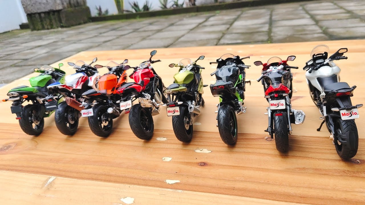 Die cast Metal 1/12 Scale Model Bikes and Maisto Brands | Kawasaki | Honda | KTM | BMW | Aprilia |