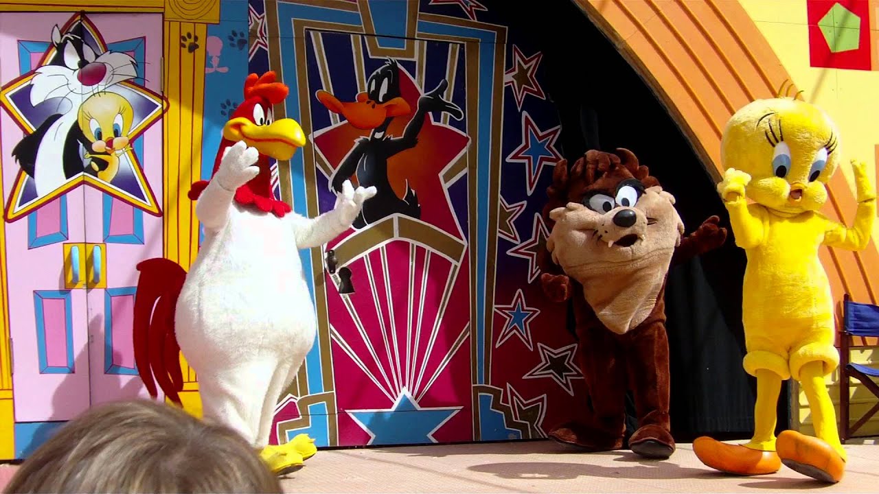 Cartoon Village - Parque warner Madrid