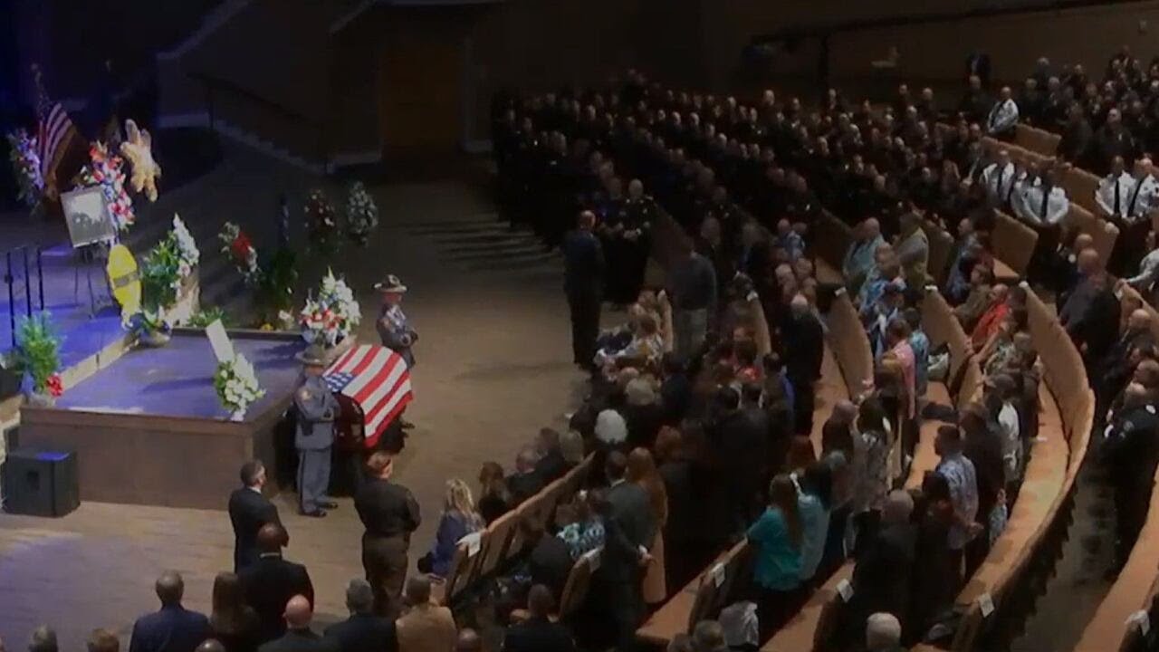Memorial service held for fallen Spalding County deputy - YouTube