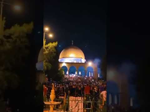 يادنيا سمعاني ابويا وصاني الارض دي ارضي احميها انا وولدي وتعيشي يابلدي