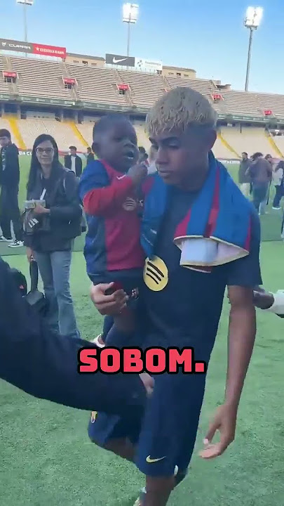 Ovaj poznati igrač poveo je svog malog brata sa sobom ❤️⚽ #balkan #trending