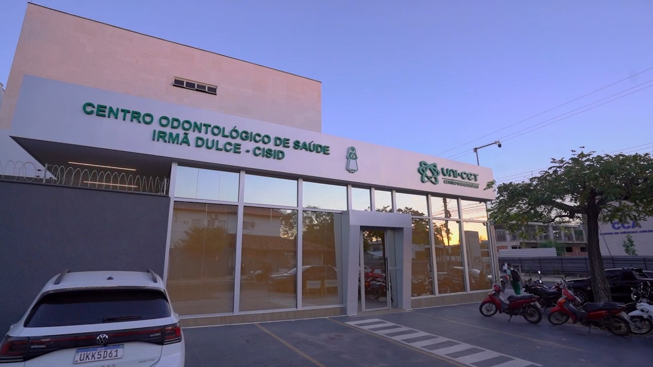 Inauguração da nova fachada e recepção da Clínica de Odontologia do UNI-CET