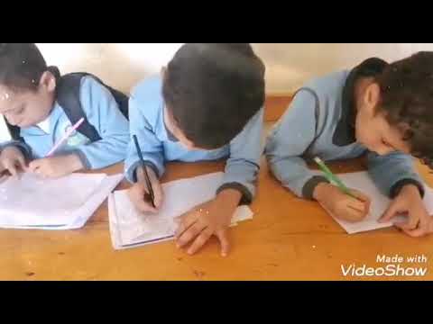 كبرنا كتير كتير كبرنا وعلى الروضة بنروح فيها اتعلمنا وفرفشنا وردة فينا الروح