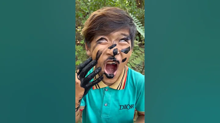 Survival Skills: Simple but Useful in jungle#bushcraft #camping #outdoors #useful #shorts#survival