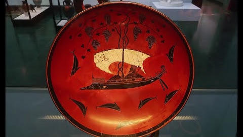 Attic Black-Figure: Exekias, Dionysos Kylix