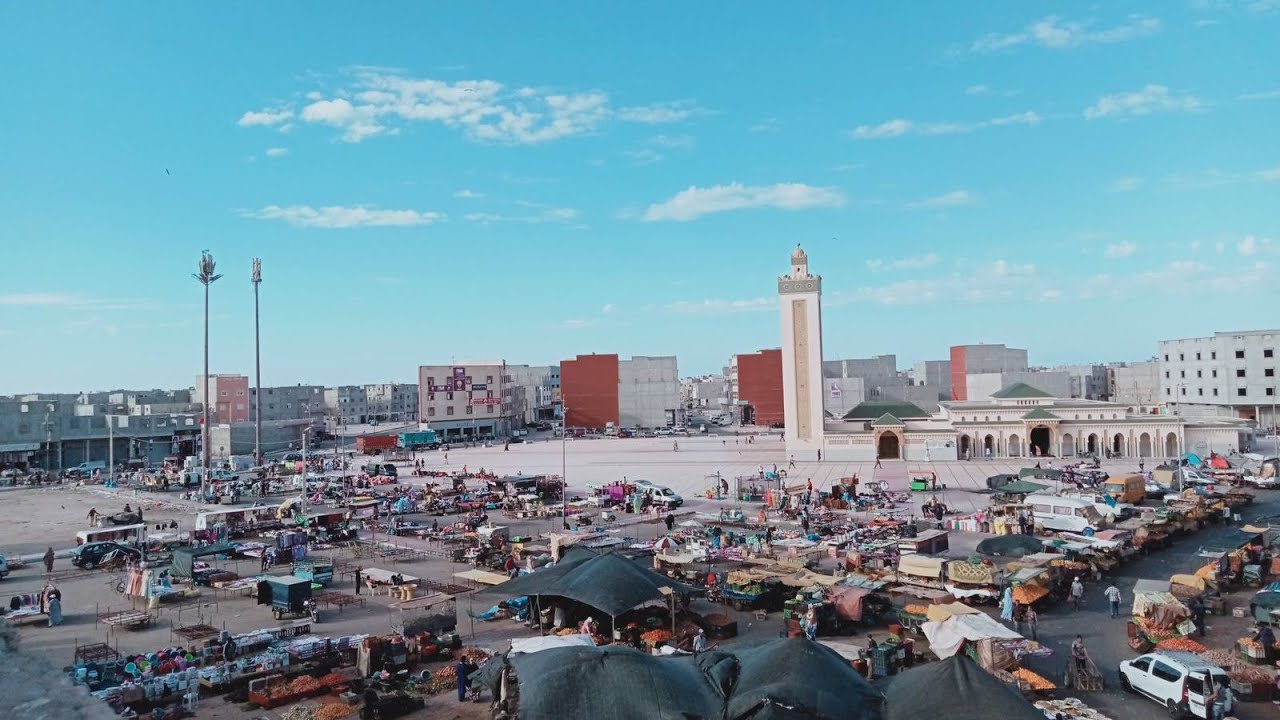 جولة في سوق مسجد البيعة بالمدينة الداخلة