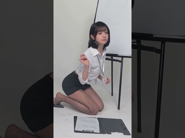 스타킹 신은 신입사원의 하루  각선미 몸매 스타킹 foot tiptoe stockings 검스 살스 커피색 #foot #tiptoe #stockings
