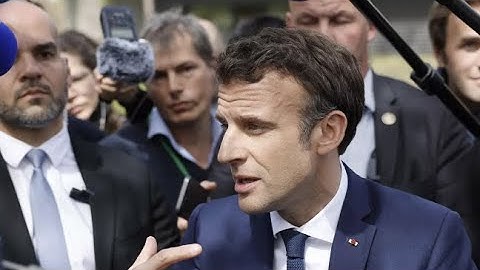 Que pensent les soutiens d'Emmanuel Macron sur sa nouvelle stratégie de campagne ?