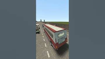 Cockroach Super chase me on Road Nextbot Gmod