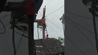 Sunog sa POSTE ng kuryentte! Nag DIY bombero si kuya kahit delikad0! Bayani ka kuys saludo | Sunog.