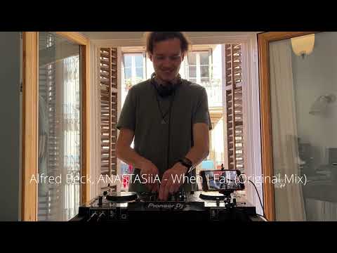 ENORMOUS radio -