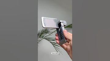 📱 Nokia N90 — the phone that transformed into a camera! 🔄📸