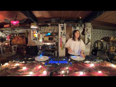 Pao Calderon @ Valhalla Music [Stay Home Session]