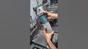 cutting trick on lathe #mechanical #engineering #shorts #diy #project #iron #tools #lathe #cutting