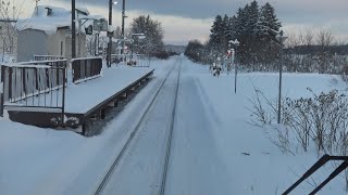 2021年に廃止となる下士別駅を出発して豪雪に覆われた多寄駅に到着する宗谷本線キハ54形の前面展望