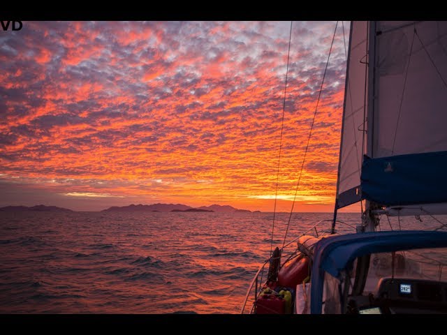 Sailing into the sun – Sailing Australia – Learning By Doing Ep 56