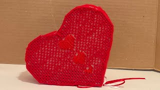 Plastic Canvas Tutorial #2 Part 2 Heart Box Caja Corazón