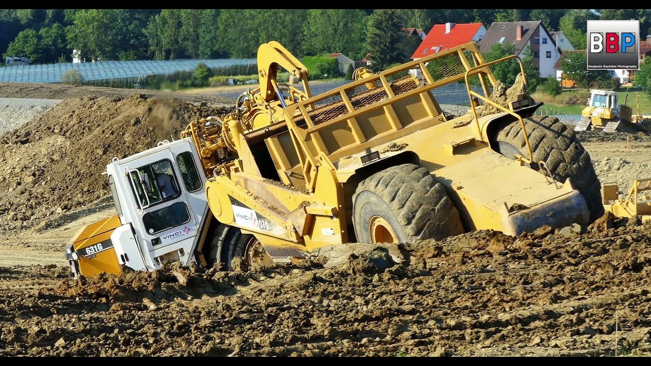 **SCRAPER ACTION** 4x CATERPILLAR 631G, D10T, 825H,... Vinci, B 31