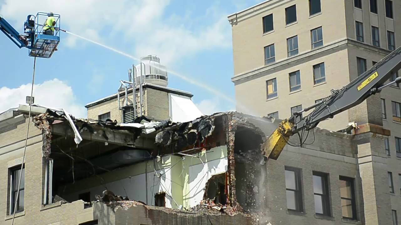 MGM Springfield begins exterior demolition of 73 State Street