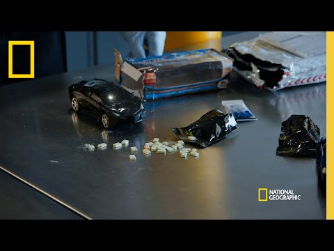 Narcotics Hidden in a Toy Car | To Catch A Smuggler