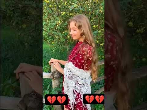 مشتاقلك اتمنى اكون بحضنك